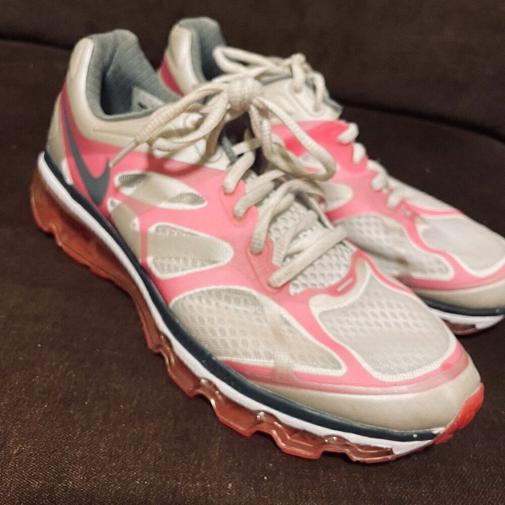 Excellent Pink White NIKE Air Max 2012 Womens 7 US 38 EUR Pink Gum bottoms